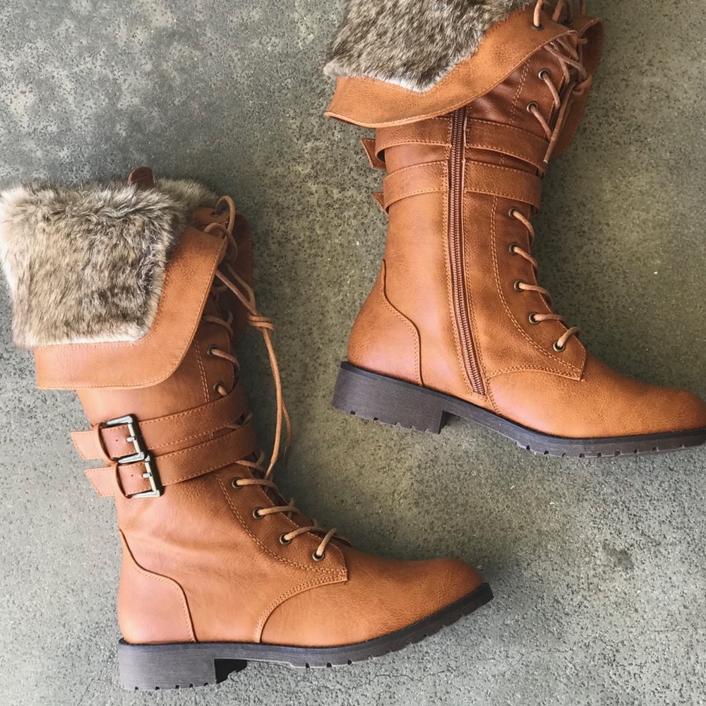 2 left!  Tan lace up Combat boots, faux fur topper - Picture 2 of 7